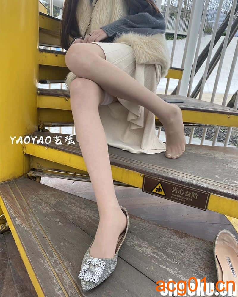 [足控名模]YAOYAO艺瑶/迷人的艺瑶写真图集合集打包下载+持续更新-次元集