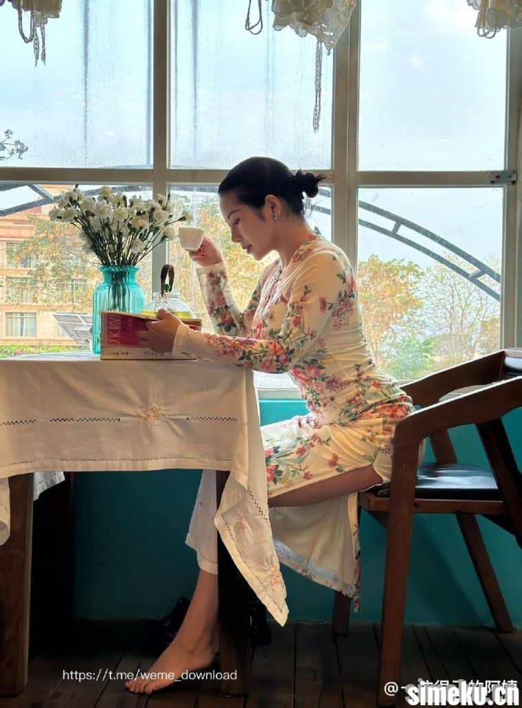 图片[2]-[合集打包]一位很正的阿姨/大姑妈的客厅微密圈作品合集打包下载+持续更新-次元集